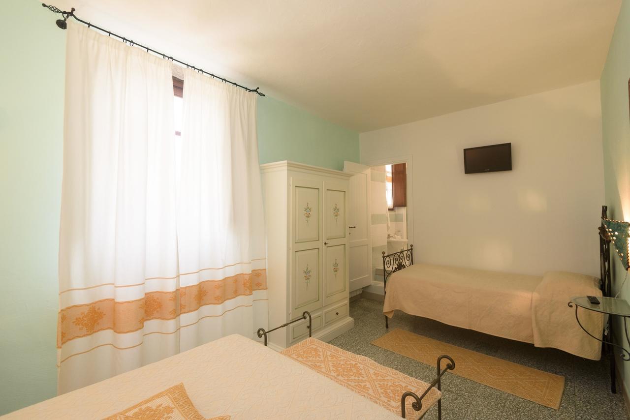 Al Vecchio Corso B&B Tempio Pausania Buitenkant foto