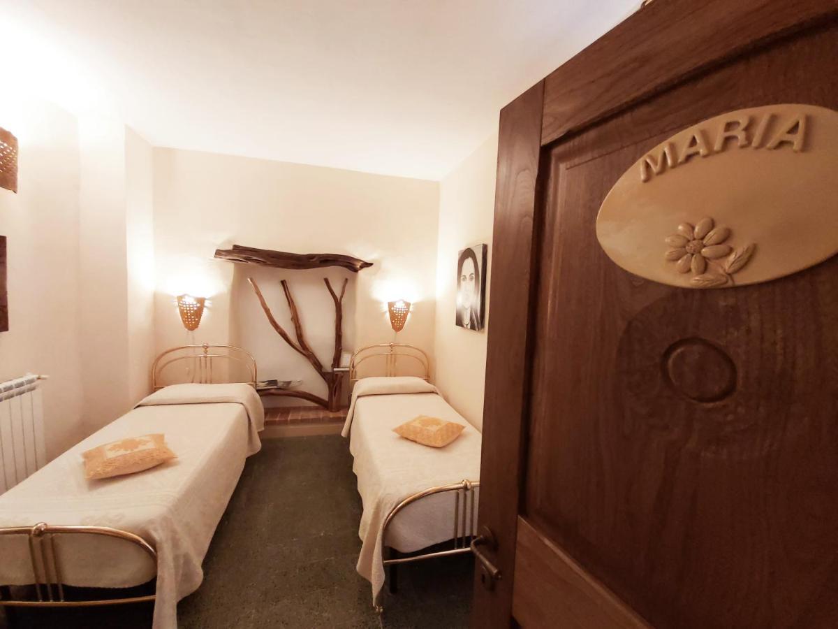 Al Vecchio Corso B&B Tempio Pausania Buitenkant foto