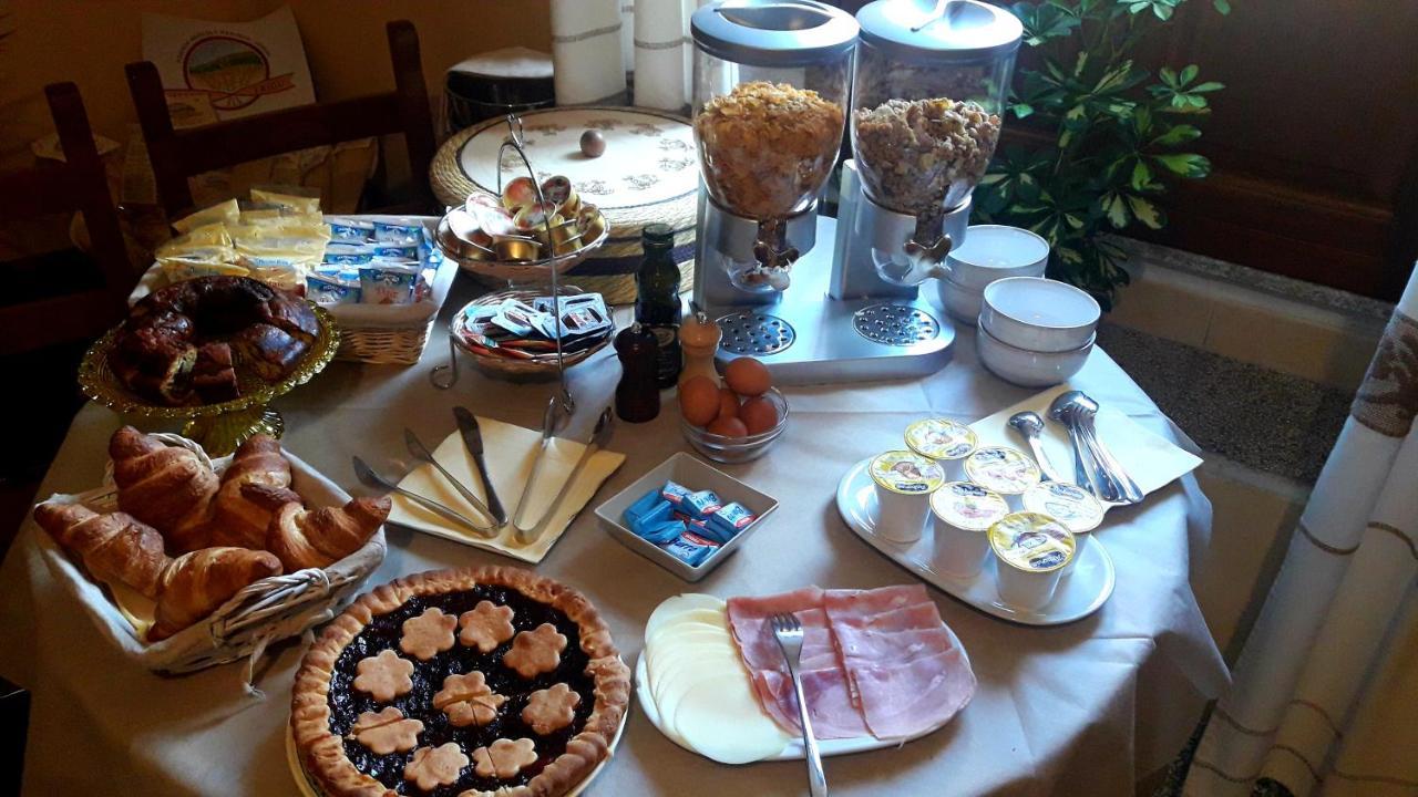 Al Vecchio Corso B&B Tempio Pausania Buitenkant foto