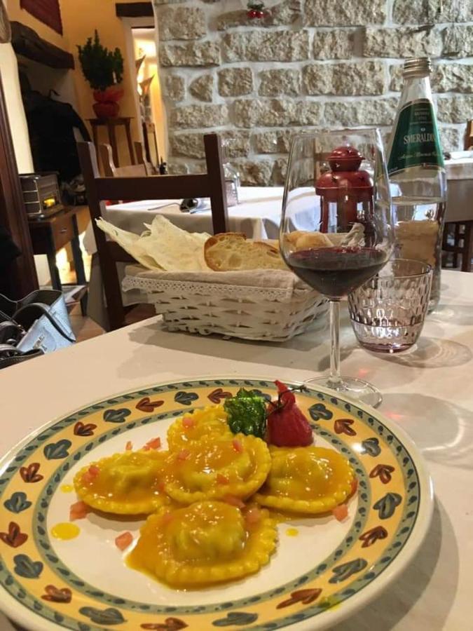 Al Vecchio Corso B&B Tempio Pausania Buitenkant foto